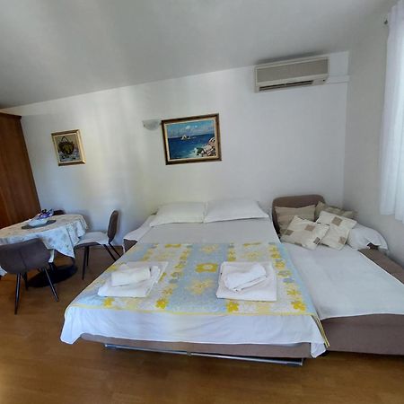 Apartman Mira Makarska Exterior foto